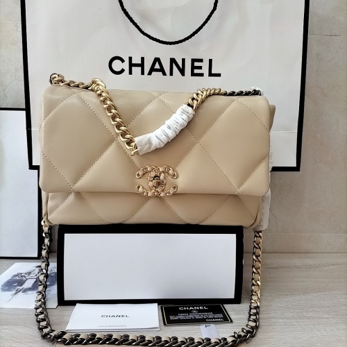 Chanel AAA Quality Messenger Bags For Women #1252499 $88.00 USD, Wholesale Replica Chanel AAA Messenger Bags