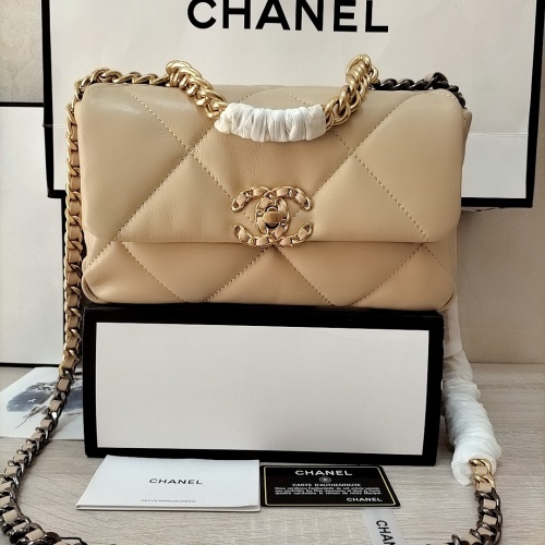 Chanel AAA Quality Messenger Bags For Women #1252500 $82.00 USD, Wholesale Replica Chanel AAA Quality Messenger Bags