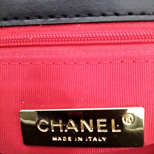 Replica Chanel AAA Quality Messenger Bags For Women #1252516 $88.00 USD for Wholesale