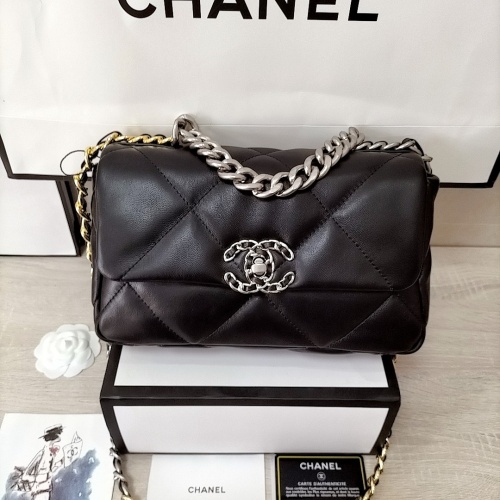 Chanel AAA Quality Messenger Bags For Women #1252518 $82.00 USD, Wholesale Replica Chanel AAA Quality Messenger Bags