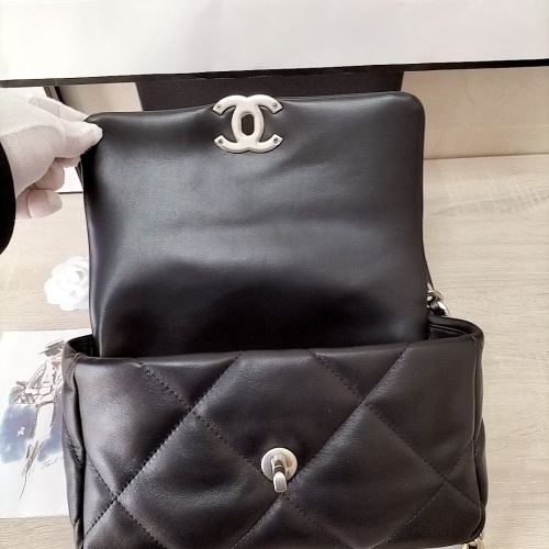 Replica Chanel AAA Quality Messenger Bags For Women #1252518 $82.00 USD for Wholesale