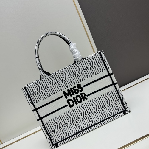 Christian Dior AAA Quality Tote-Handbags For Women #1252622 $100.00 USD, Wholesale Replica Christian Dior AAA Handbags