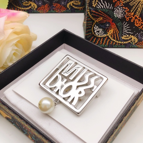 Replica Christian Dior Brooches For Women #1253092 $29.00 USD for Wholesale