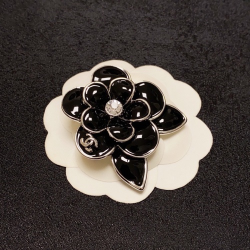 Chanel Brooches For Women #1253789 $29.00 USD, Wholesale Replica Chanel Brooches