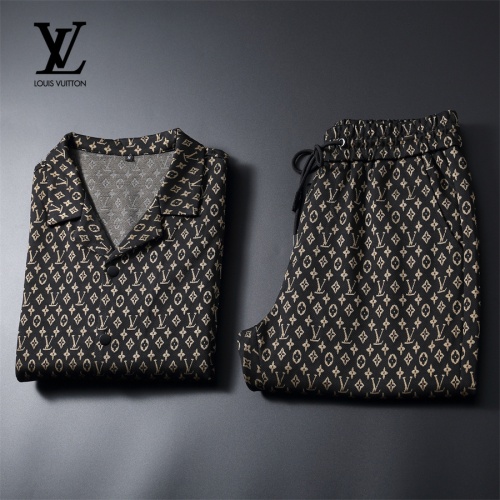 Replica Louis Vuitton LV Tracksuits Long Sleeved For Men #1255266 $92.00 USD for Wholesale