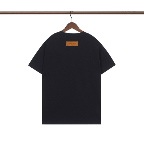 Replica Louis Vuitton LV T-Shirts Short Sleeved For Unisex #1259558 $32.00 USD for Wholesale