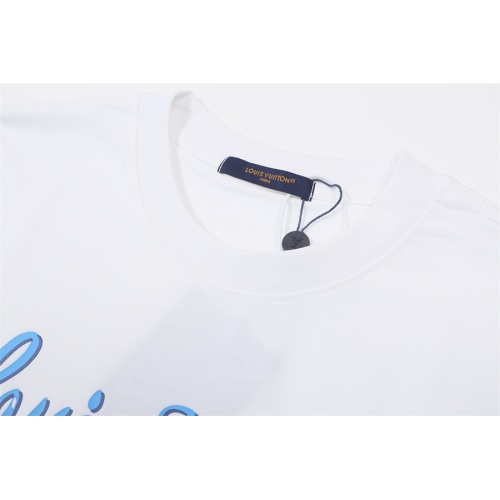 Replica Louis Vuitton LV T-Shirts Short Sleeved For Unisex #1259559 $36.00 USD for Wholesale