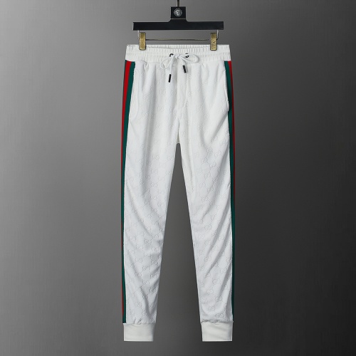 Replica Gucci Tracksuits Long Sleeved For Men #1260186 $68.00 USD for Wholesale