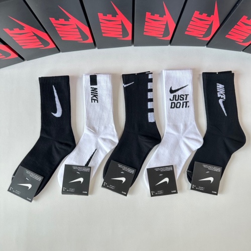 Replica Nike Socks #1261123 $29.00 USD for Wholesale