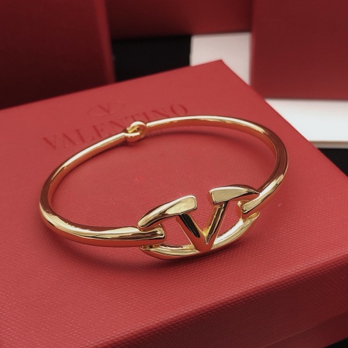 Valentino Bracelets #1261577 $32.00 USD, Wholesale Replica Valentino Bracelets