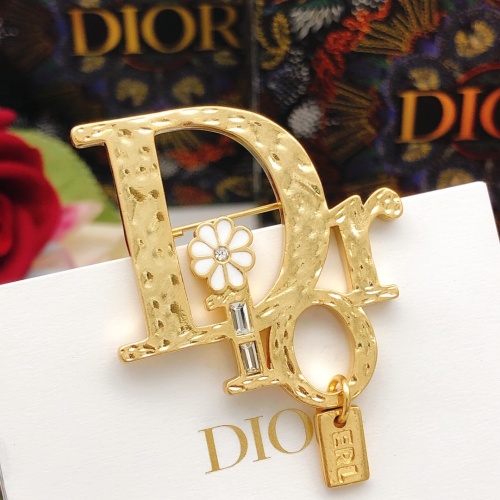 Christian Dior Brooches For Women #1262160 $27.00 USD, Wholesale Replica Christian Dior Brooches