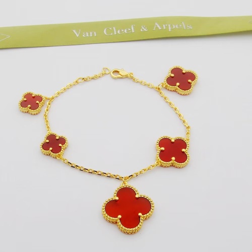 Van Cleef &amp; Arpels Bracelets For Women #1262410 $32.00 USD, Wholesale Replica Van Cleef &amp; Arpels Bracelets