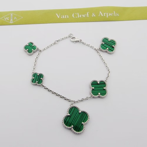 Van Cleef &amp; Arpels Bracelets For Women #1262411 $32.00 USD, Wholesale Replica Van Cleef &amp; Arpels Bracelets