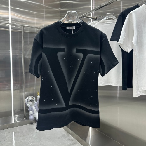 Valentino T-Shirts Short Sleeved For Unisex #1262930 $45.00 USD, Wholesale Replica Valentino T-Shirts