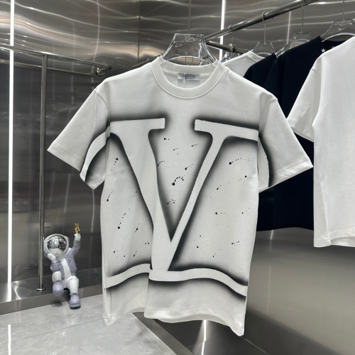 Valentino T-Shirts Short Sleeved For Unisex #1262931 $45.00 USD, Wholesale Replica Valentino T-Shirts