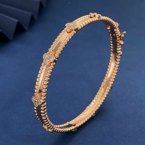 Van Cleef &amp; Arpels Bracelets #1263013 $32.00 USD, Wholesale Replica Van Cleef &amp; Arpels Bracelets