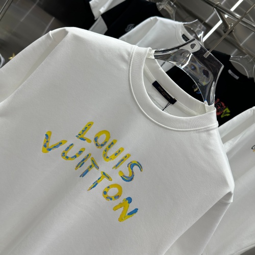 Replica Louis Vuitton LV T-Shirts Short Sleeved For Unisex #1266171 $42.00 USD for Wholesale