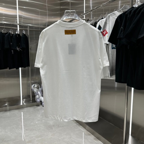 Replica Louis Vuitton LV T-Shirts Short Sleeved For Unisex #1266171 $42.00 USD for Wholesale