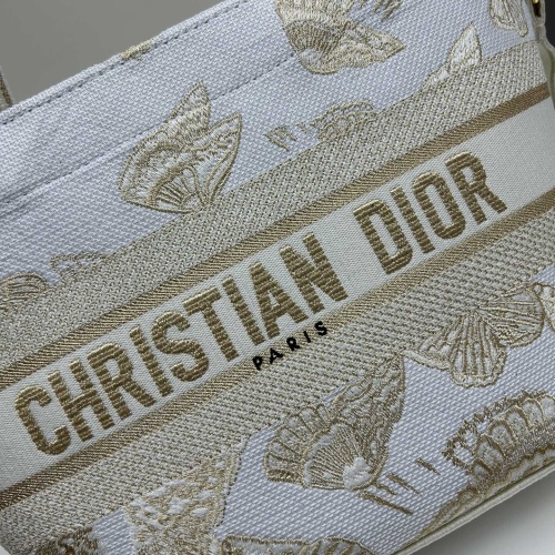 Replica Christian Dior AAA Quality Handbags For Women #1267795 $105.00 USD for Wholesale