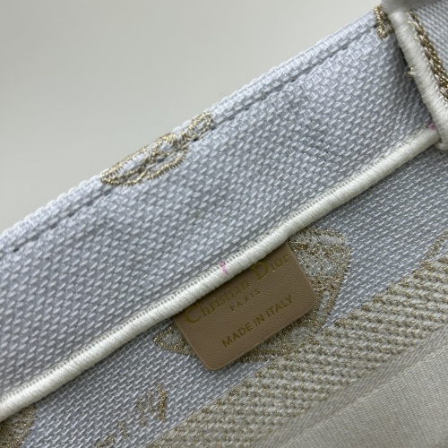 Replica Christian Dior AAA Quality Handbags For Women #1267795 $105.00 USD for Wholesale