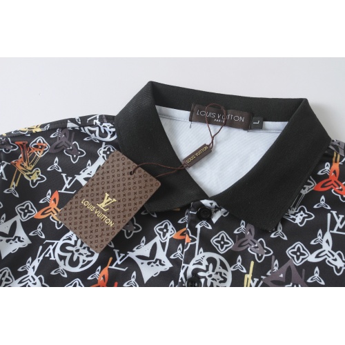 Replica Louis Vuitton LV T-Shirts Short Sleeved For Men #1267881 $29.00 USD for Wholesale