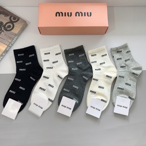 MIU MIU Socks #1269191 $27.00 USD, Wholesale Replica MIU MIU Socks