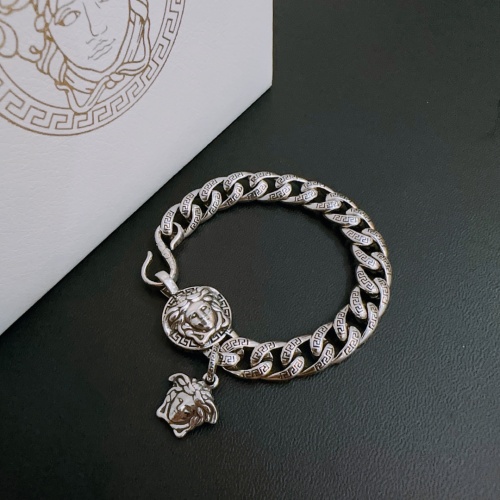 Versace Bracelets #1269993 $64.00 USD, Wholesale Replica Versace Bracelets