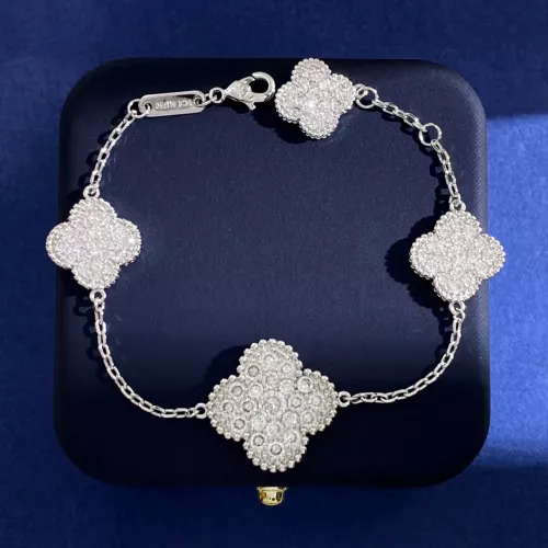 Van Cleef &amp; Arpels Bracelets For Women #1270667 $32.00 USD, Wholesale Replica Van Cleef &amp; Arpels Bracelets