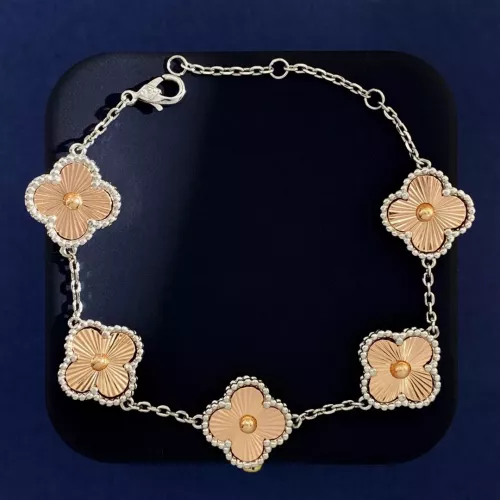 Van Cleef &amp; Arpels Bracelets For Women #1270669 $32.00 USD, Wholesale Replica Van Cleef &amp; Arpels Bracelets