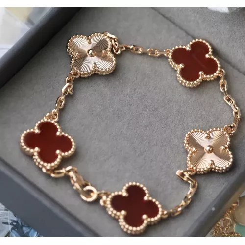 Van Cleef &amp; Arpels Bracelets For Women #1270822 $32.00 USD, Wholesale Replica Van Cleef &amp; Arpels Bracelets