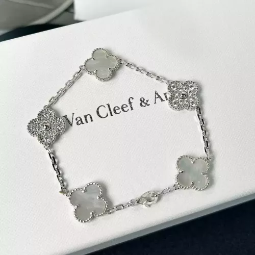 Van Cleef &amp; Arpels Bracelets For Women #1270867 $60.00 USD, Wholesale Replica 