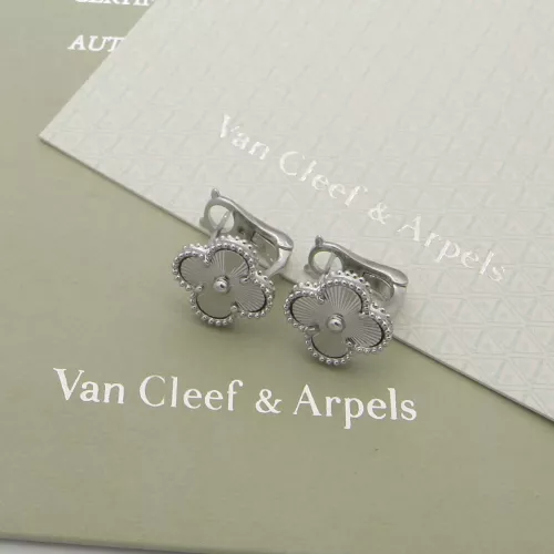 Van Cleef &amp; Arpels Earrings For Women #1271173 $27.00 USD, Wholesale Replica Van Cleef &amp; Arpels Earrings