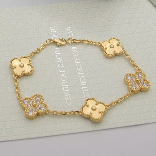 Van Cleef &amp; Arpels Bracelets For Women #1271179 $32.00 USD, Wholesale Replica Van Cleef &amp; Arpels Bracelets