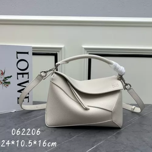 LOEWE AAA Quality Messenger Bags For Women #1276255 $145.00 USD, Wholesale Replica LOEWE AAA Messenger Bags