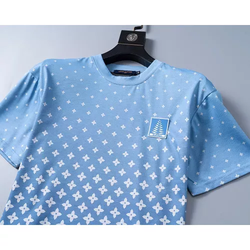 Replica Louis Vuitton LV T-Shirts Short Sleeved For Men #1277687 $25.00 USD for Wholesale