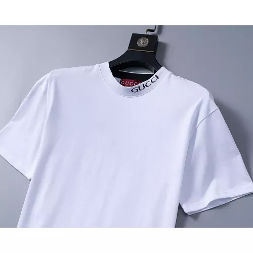 Replica Gucci T-Shirts Short Sleeved For Men #1277703 $25.00 USD for Wholesale