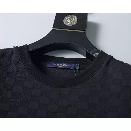 Replica Louis Vuitton LV T-Shirts Short Sleeved For Men #1277731 $25.00 USD for Wholesale