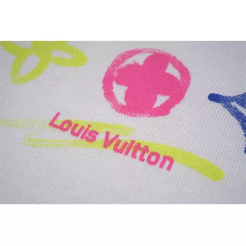 Replica Louis Vuitton LV T-Shirts Short Sleeved For Unisex #1278039 $32.00 USD for Wholesale