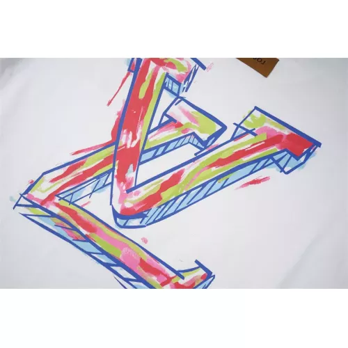 Replica Louis Vuitton LV T-Shirts Short Sleeved For Unisex #1278039 $32.00 USD for Wholesale