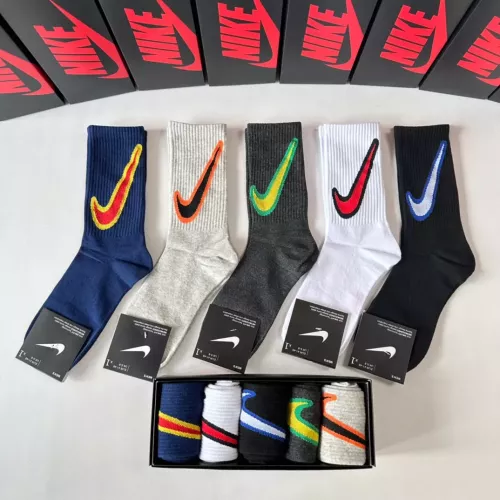 Nike Socks #1279219 $29.00 USD, Wholesale Replica Nike Socks