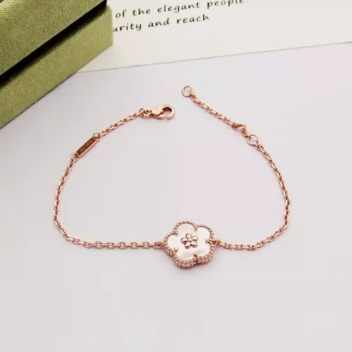 Van Cleef &amp; Arpels Bracelets For Women #1280732 $25.00 USD, Wholesale Replica Van Cleef &amp; Arpels Bracelets