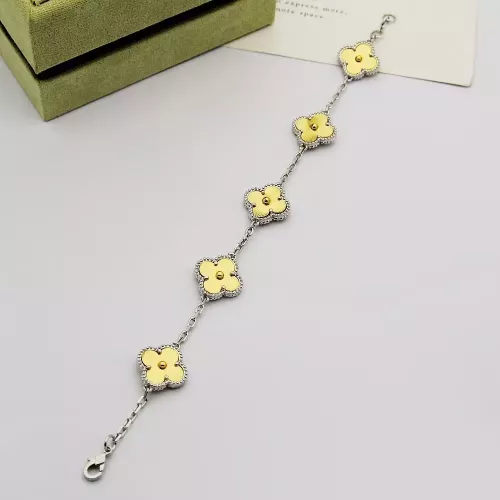 Replica Van Cleef & Arpels Jewelry Set For Women #1280918 $68.00 USD for Wholesale