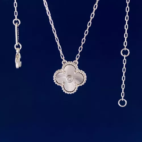 Van Cleef &amp; Arpels Necklaces For Women #1281554 $25.00 USD, Wholesale Replica Van Cleef &amp; Arpels Necklaces