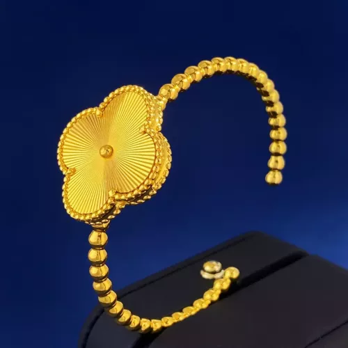 Van Cleef &amp; Arpels Bracelets #1281558 $29.00 USD, Wholesale Replica Van Cleef &amp; Arpels Bracelets