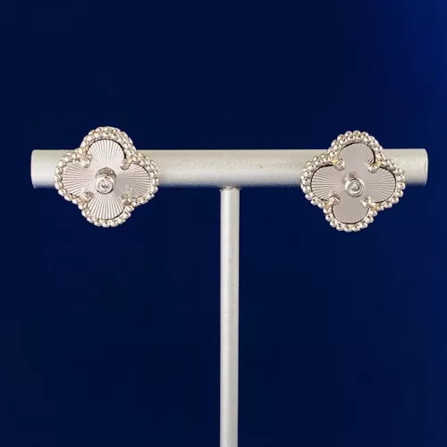 Van Cleef &amp; Arpels Earrings For Women #1281559 $25.00 USD, Wholesale Replica Van Cleef &amp; Arpels Earrings