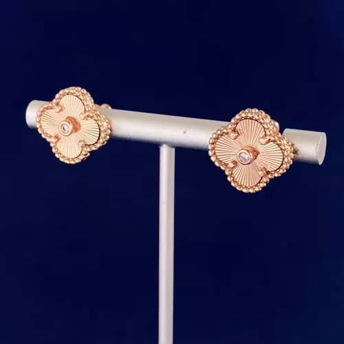 Van Cleef &amp; Arpels Earrings For Women #1281560 $25.00 USD, Wholesale Replica Van Cleef &amp; Arpels Earrings