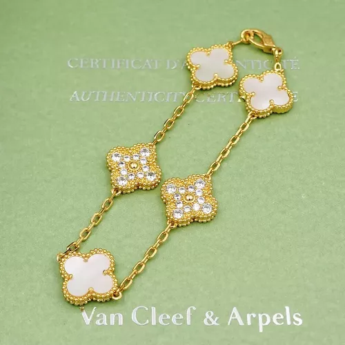 Van Cleef &amp; Arpels Bracelets For Women #1281666 $32.00 USD, Wholesale Replica Van Cleef &amp; Arpels Bracelets