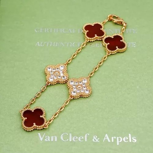 Van Cleef &amp; Arpels Bracelets For Women #1281667 $32.00 USD, Wholesale Replica Van Cleef &amp; Arpels Bracelets