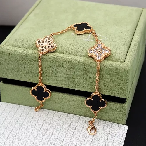 Replica Van Cleef & Arpels Bracelets For Women #1281671 $32.00 USD for Wholesale