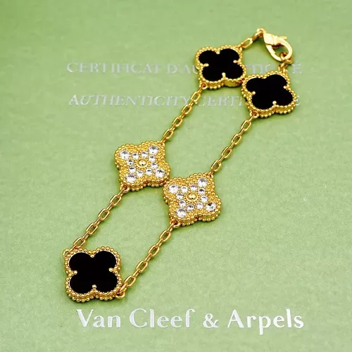 Van Cleef &amp; Arpels Bracelets For Women #1281672 $32.00 USD, Wholesale Replica Van Cleef &amp; Arpels Bracelets